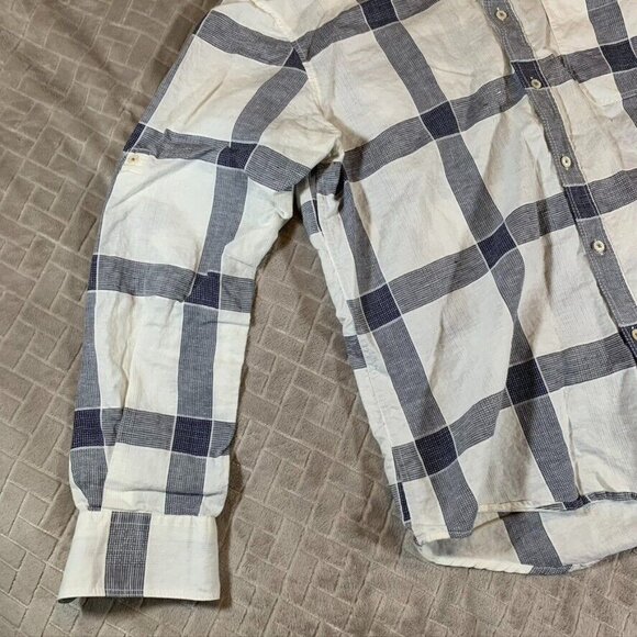 Men's Casual Button Down Shirt - Blue and White Plaid - Picture 2 of 12